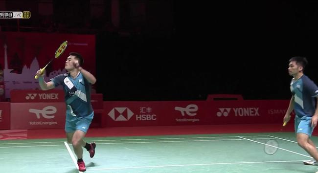九连胜稳居
